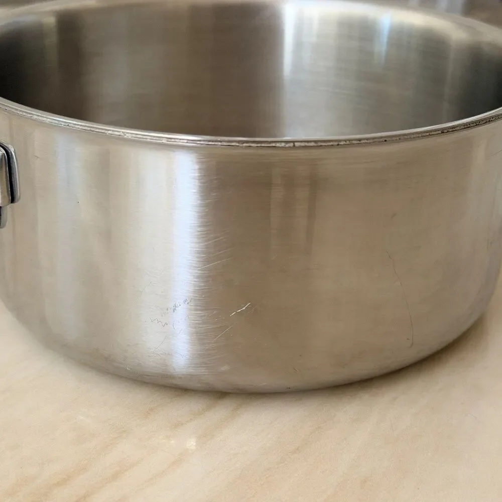 Viking 3-Ply Stainless 2.25 Qt Saucepan Aluminum Core Induction Gas Electric